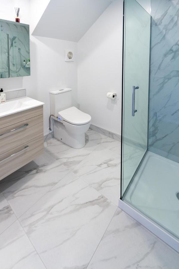 Urban Park Escape 2 Bed 2 Bath W/Carpark Apartment Christchurch Exterior photo