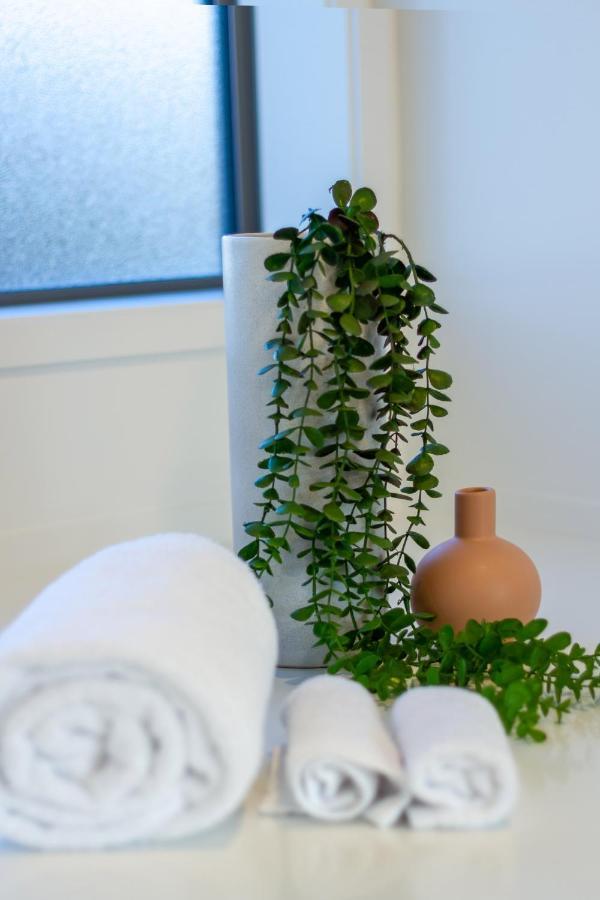 Urban Park Escape 2 Bed 2 Bath W/Carpark Apartment Christchurch Exterior photo